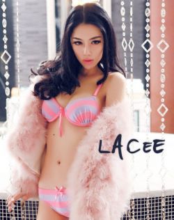 97夜夜澡人人爽人人喊