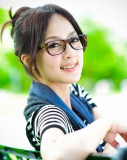 欧洲杯模特李丽莎