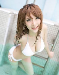 天天拍久久思思