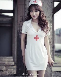 欧美婬荡的护士HD中文字幕