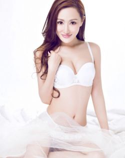 亚洲三级黄色